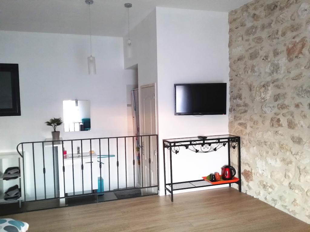 Chez Waucquier Villa Beaucaire  Rom bilde